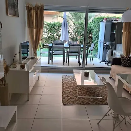 Le Lodge, T2 Classe 3 Etoiles Avec Jardin, Parking, Piscine & A 2 Pas