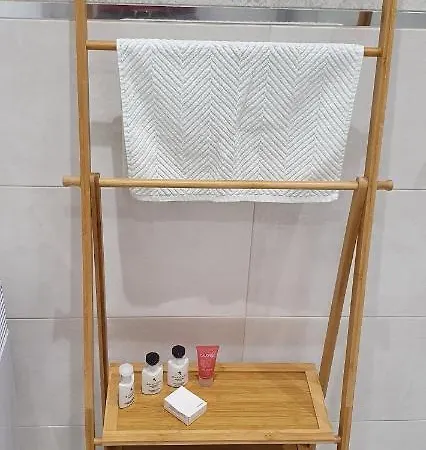 Le Lodge, T2 Classe 3 Etoiles Avec Jardin, Parking, Piscine & A 2 Pas דירה *