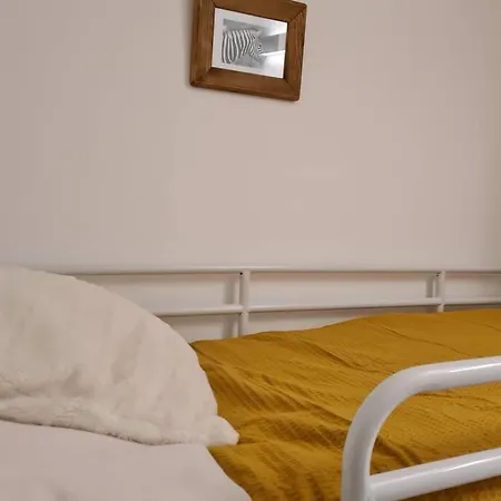 Апартаменты Le Lodge, T2 Classe 3 Etoiles Avec Jardin, Parking, Piscine & A 2 Pas Ментона
