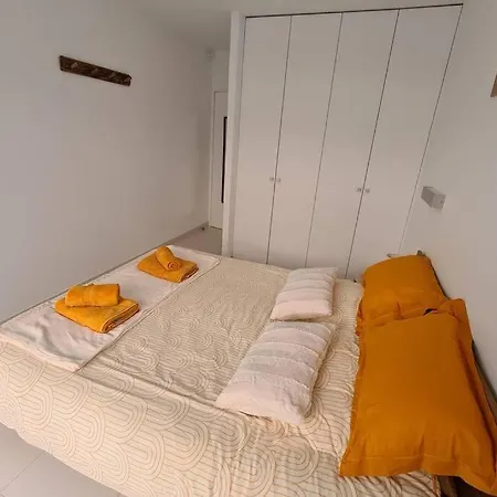 דירה Le Lodge, T2 Classe 3 Etoiles Avec Jardin, Parking, Piscine & A 2 Pas מנטון