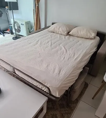 דירה Le Lodge, T2 Classe 3 Etoiles Avec Jardin, Parking, Piscine & A 2 Pas מנטון